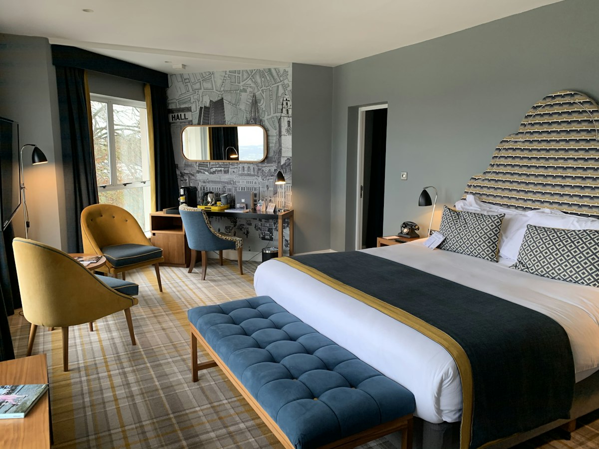 Emperor Heritage Chamber Master Suite